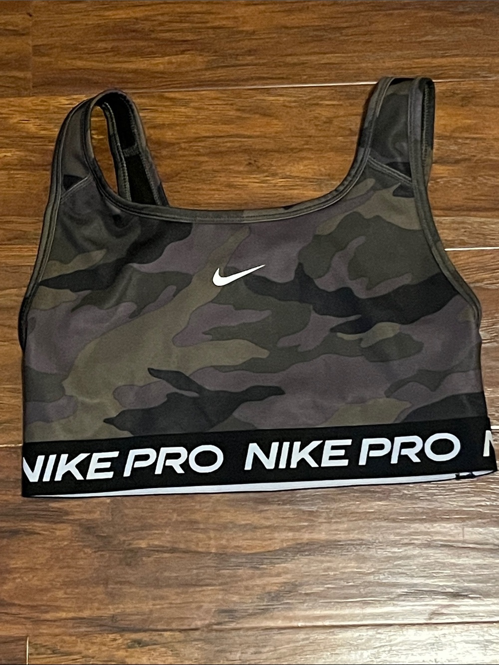 Nike Pro Women’s Camo Sports Bra - Olive/Black